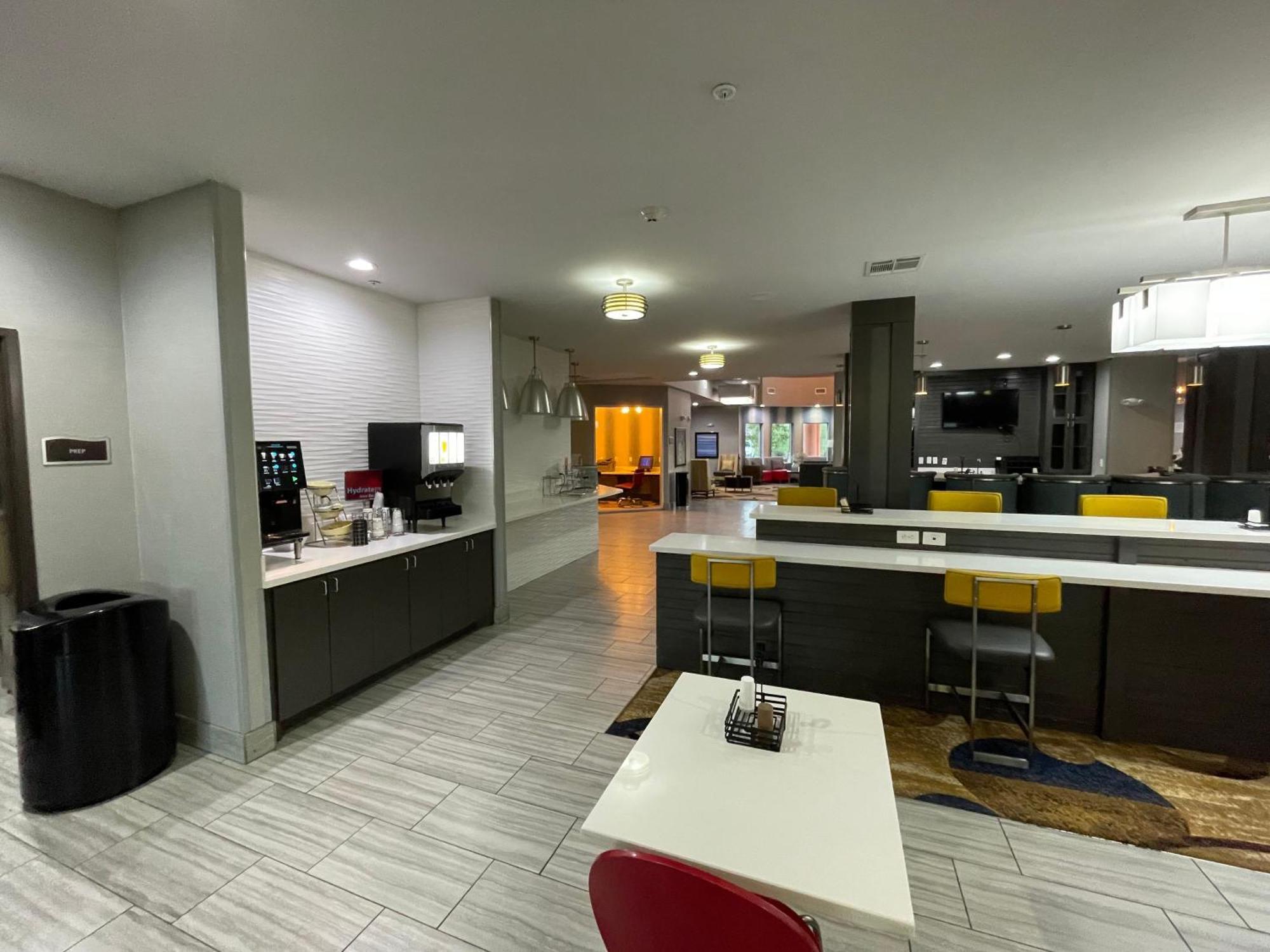 Del-Mar Airport Inn & Suites Shreveport Eksteriør billede